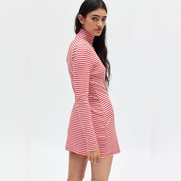 BDG red Mock Neck Long Sleeve striped Mini Dress. Size M nwt - Picture 8 of 10